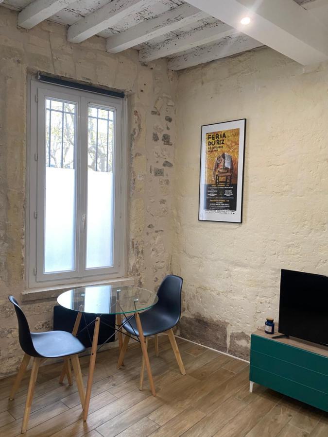 Appartement Nuit à la Roquette, Arles Extérieur photo